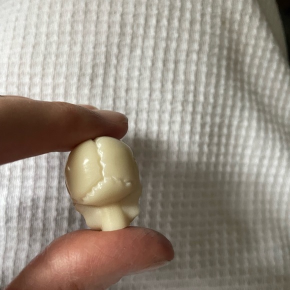 Tagua Nut skull carving ethically sourced from India NWOT - Picture 9 of 9